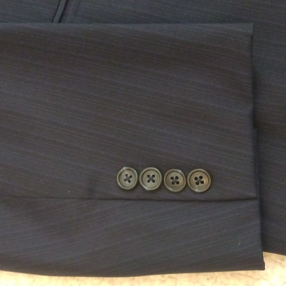 Canali Navy Wool Suit 46R US = 56R EU (Made in Italy) - Picture 13 of 15